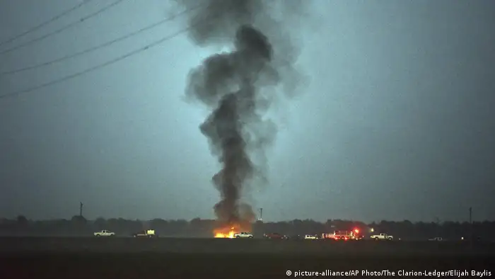USA Absturz Militärflugzeug bei Itta Bena, Mississippi (picture-alliance/AP Photo/The Clarion-Ledger/Elijah Baylis)
