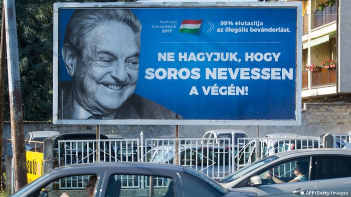 „Ne dozvolimo da se Soroš poslednji smeje“ – poruka na bilbordu mađarske vlade iz 2017.