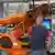 2017'de Çinli yatırımcı Midea tarafından satın alınan Almanya'nın Augsburg kentindeki Kuka robot fabrikası