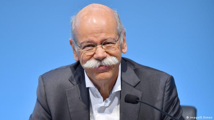 Dieter Zetsche, Vorstandsvorsitzender CEO Daimler AG gut gelaunt (imago/S.Simon)