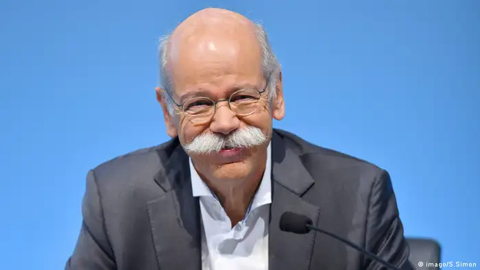 Dieter Zetsche, Vorstandsvorsitzender CEO Daimler AG gut gelaunt
