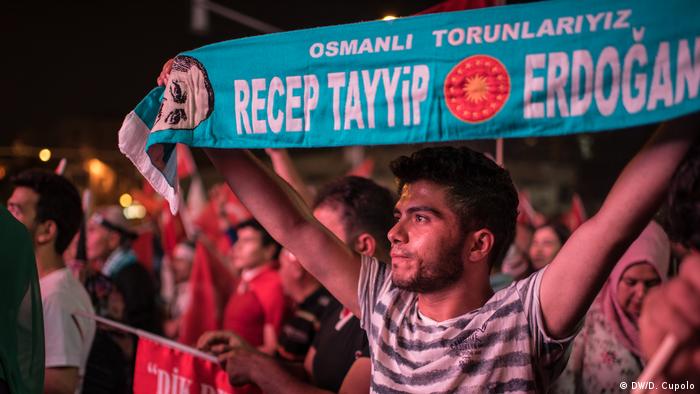 Türkei 1. Jahrestag des Putschversuches (DW/D. Cupolo)