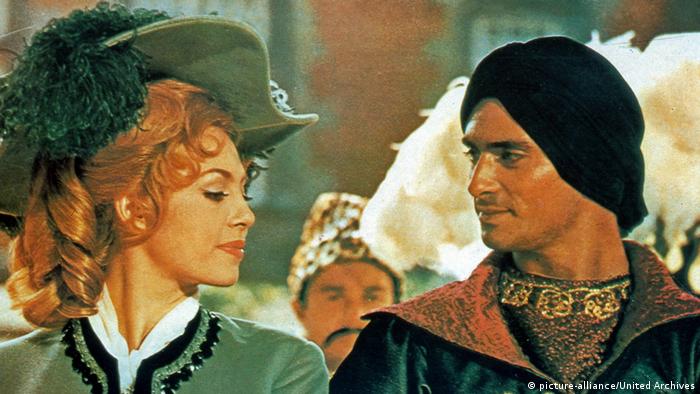 Сцена из фильма Анжелика и король.