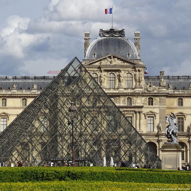 How Big Is The Louvre Museum In Paris - Infoupdate.org