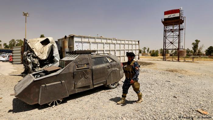 Irak Fahrzeuge für Selbsmordanschläge in Mossul (Reuters/T. Al-Sudani)