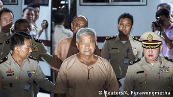 Thailand Bangkok - Lieutenant General Manas als Menschenhändler verdächtigt erreicht den Gerichtssal