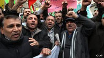 Demonstranten in Teheran (Foto: AP)
