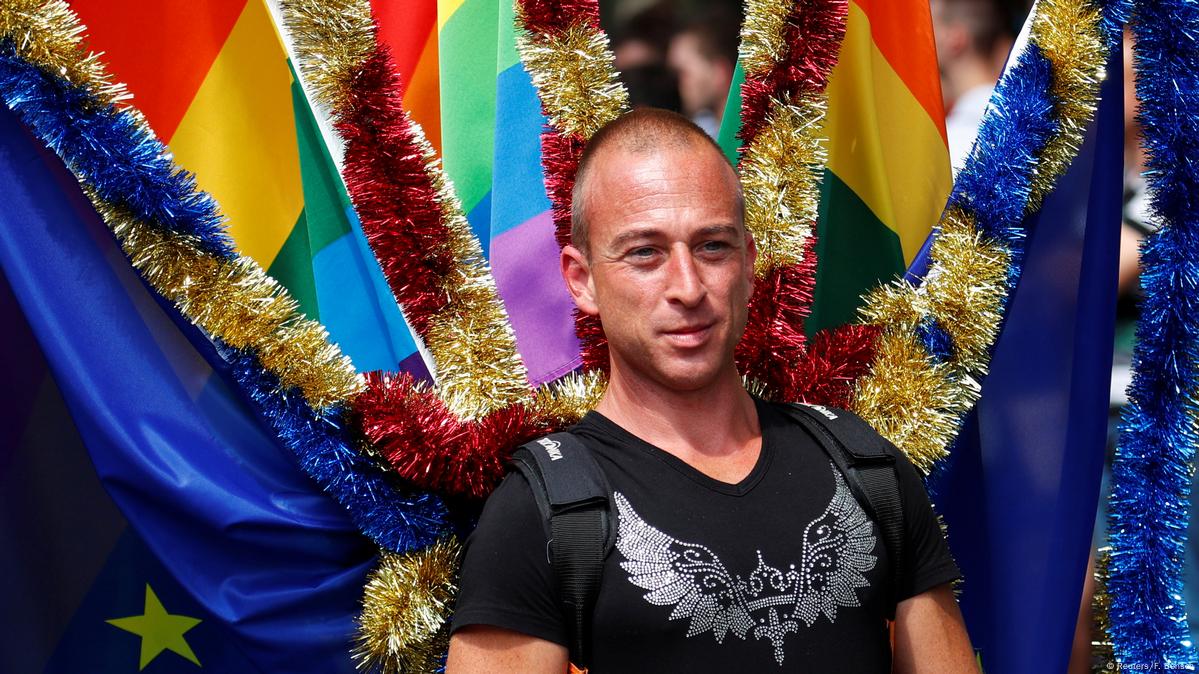 Berlin Pride: More politics than partying – DW – 07/28/2018