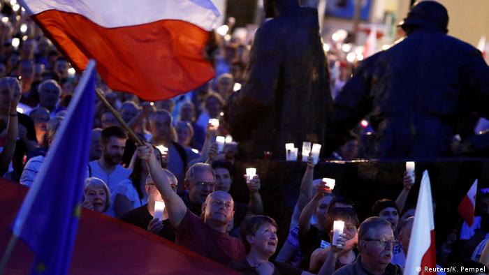 Poles in Warsaw protest the proposed justice reforms