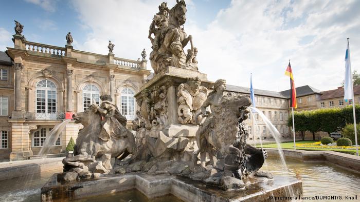 Margrave Fountain in Bayreuth (picture alliance/DUMONT/G. Knoll)