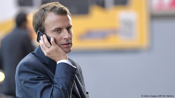Frankreich Emmanuel Macron Telefon
