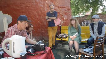 Кирилл Медведев на встрече с избирателями