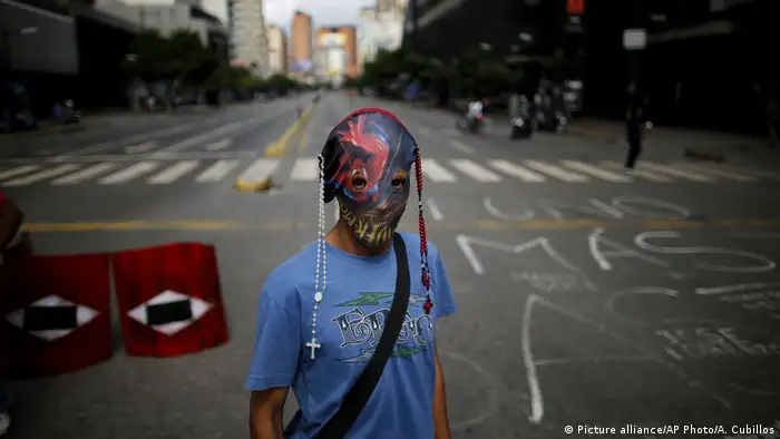 Venezuela Protest (Picture alliance/AP Photo/A. Cubillos)