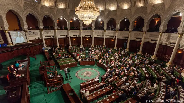 Tunesien Parlament in Tunis (picture-alliance/AA/A. Landoulsi)