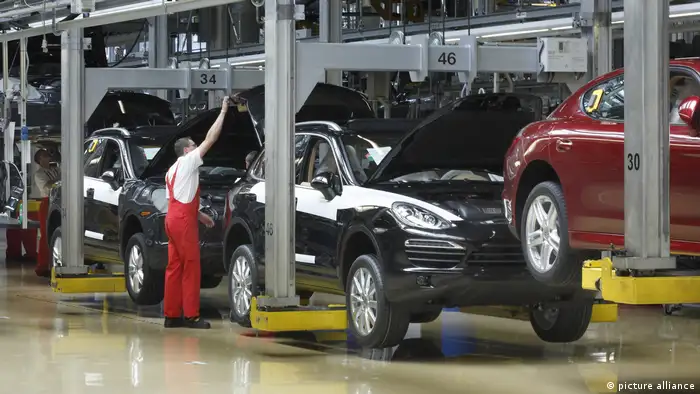 Porsche Cayenne Produktion im Werk Leipzig (picture alliance)