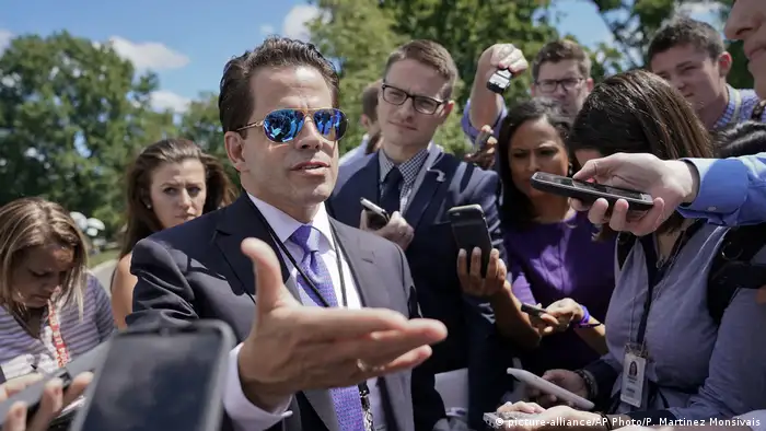 White House communications director Anthony Scaramucci speaks to members of the media at the White House in Washington, Tuesday, July 25, 2017 (picture-alliance/AP Photo/P. Martinez Monsivais)