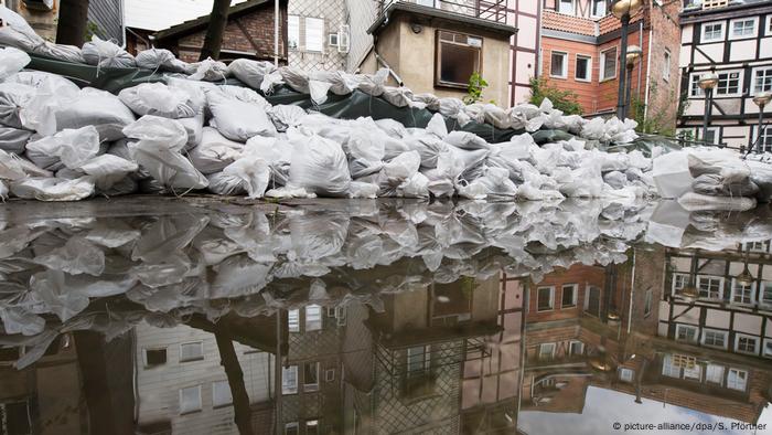 Immer Mehr Schaden Durch Klimabedingte Naturkatastrophen Aktuell Welt Dw 10 10 18