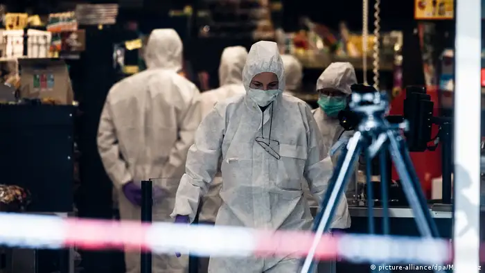 Deutschland Messerattacke in Supermarkt in Hamburg (picture-alliance/dpa/M. Scholz)