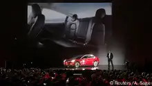 عرض الموديل الثالث لـتيسلا