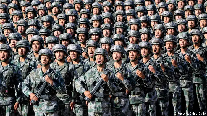China Militärparade (Reuters/China Daily)