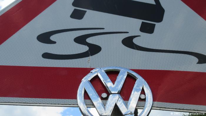 El grupo automovilístico alemán Volkswagen va a actualizar el software de los motores diésel con la norma Euro 5 y Euro 6 en todo Europa de todas las marcas del consorcio. Además, Volkswagen ofrecerá una prima para cambiar un vehículo diesel antiguo por uno nuevo, que todavía no ha cuantificado. (4.08.2017)