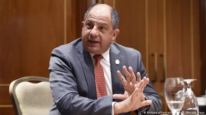 Costa Rica Präsident Luis Guillermo Solis (Picture-alliance/dpa/epa/F. Arrizabalaga)