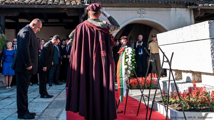 Mazedonien Bulgarien Zaev und Borisov am Goce Delcev Denkmal in Skopje