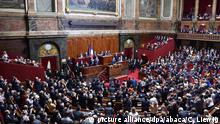 Французьким парламентарям заборонили брати на роботу родичів