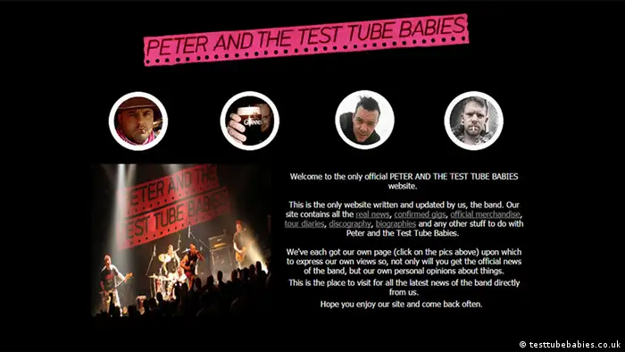 El cantante británico de punk Peter Bywaters asegura que fue deportado al Reino Unido desde Estados Unidos por haber imitado sobre un escenario, durante una gira por Alemania, al presidente de Estados Unidos, Donald Trump. 03.08.2017