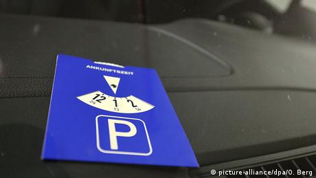 Паркувальний диск у автомобілі