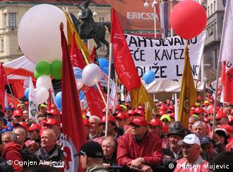 Street protests in EUhopeful Croatia DW 03/18/2011