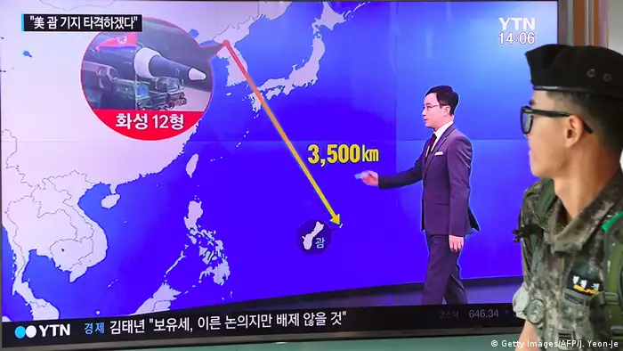 Südkorea TV zeigt die Distanz von Nordkorea zu Guam bei einem möglichen Rakteneinsatz