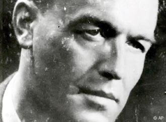 Nazi Hunters Want Inquiry Of How Dr Death Evaded Authorities Germany News And In Depth Reporting From Berlin And Beyond Dw 12 02 2009