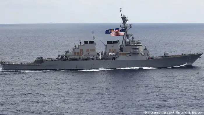US Destroyer im Südchinesischen Meer