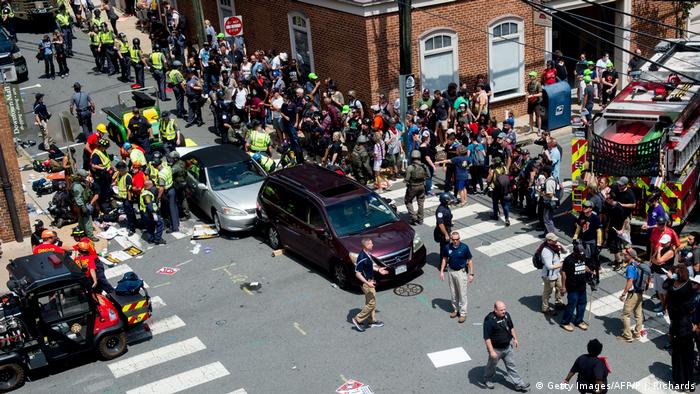 USA Charlottesville Virginia Verkehrsunfall bei Unite The Right Marsch mit Verletzten (Foto: Getty Images/AFP/P.J. Richards)