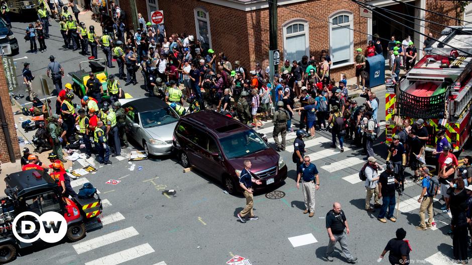 Us Prasident Donald Trump Nach Rechter Gewalt In Charlottesville Unter Beschuss Aktuell Amerika Dw 13 08 2017