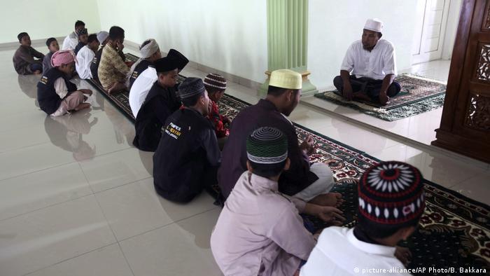 Indonesien Schule für Söhne von Terroristen (picture-alliance/AP Photo/B. Bakkara)