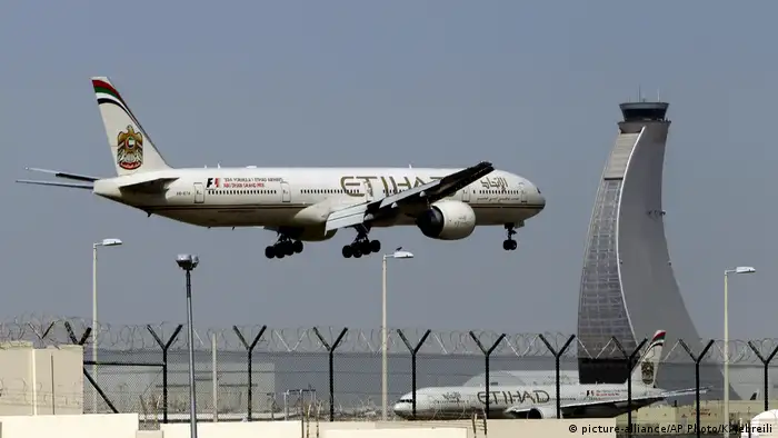  Abu Dhabi Etihad Airways (picture-alliance/AP Photo/K. Jebreili)