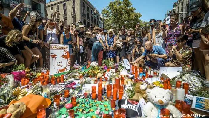 Barcelona Anteilnahme mit Opfern des Anschlags