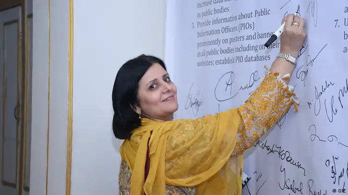 DW Akademie - Farzana Ali, Büroleiterin Aaj TV