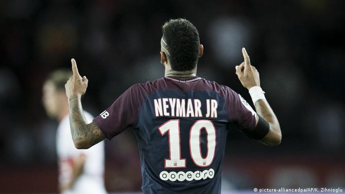Frankreich Paris Saint Germain vs Toulouse Neymar (picture-alliancedpa/AP/K. Zihnioglu)