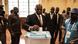 José Eduardo dos Santos vota em Luanda José Eduardo dos Santos vota em Luanda