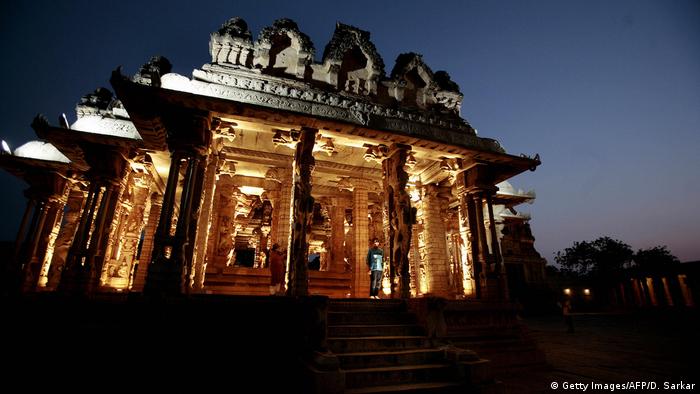 Indien Hampi Tempel (Getty Images/AFP/D. Sarkar)