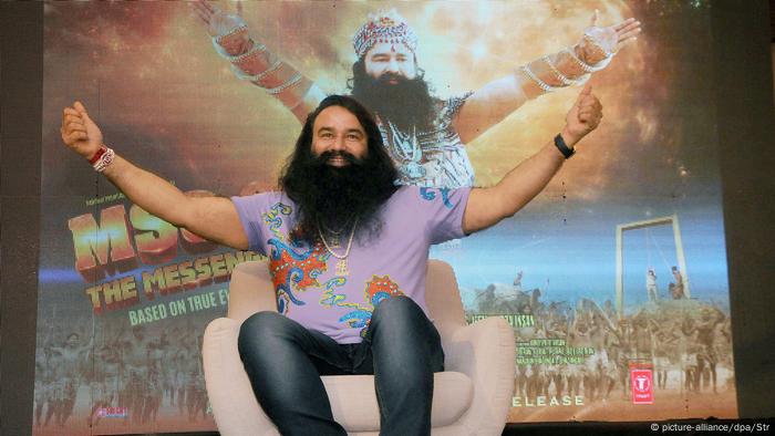 Followers Of Convicted Indian Guru Ram Rahim Singh End Standoff With Soldiers News Dw 27 08 2017