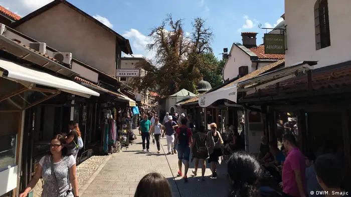 Bosnien und Herzegowina Basar in der Altstadt von Sarajevo