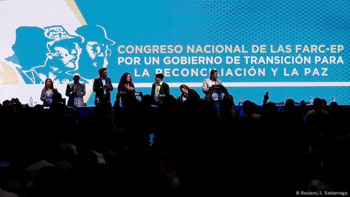 La dirección del partido político Fuerza Alternativa Revolucionaria del Común, que surgió este 1° de septiembre de 2017 tras la desmovilización de la guerrilla de las FARC, estará compuesta de 111 integrantes, entre ellos varias mujeres y representantes de etnias. 