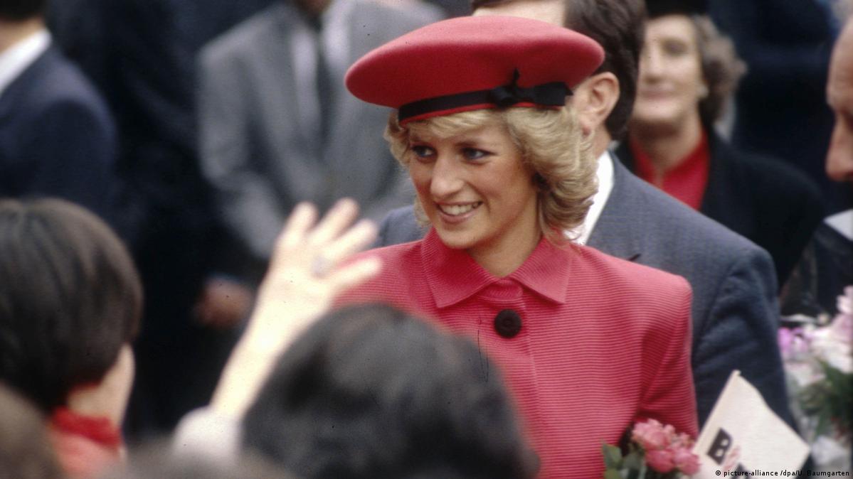 A vida da princesa Diana em imagens – DW – 31/08/2017