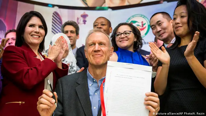 USA Gouverneur Bruce Rauner in Chicago (picture-alliance/AP Photo/A. Rezin)