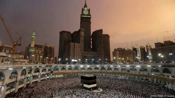 Saudi Arabien | Muslimische Gläubige beten in der Pilgerstätte Mekka (REUTERS/S. Salem)