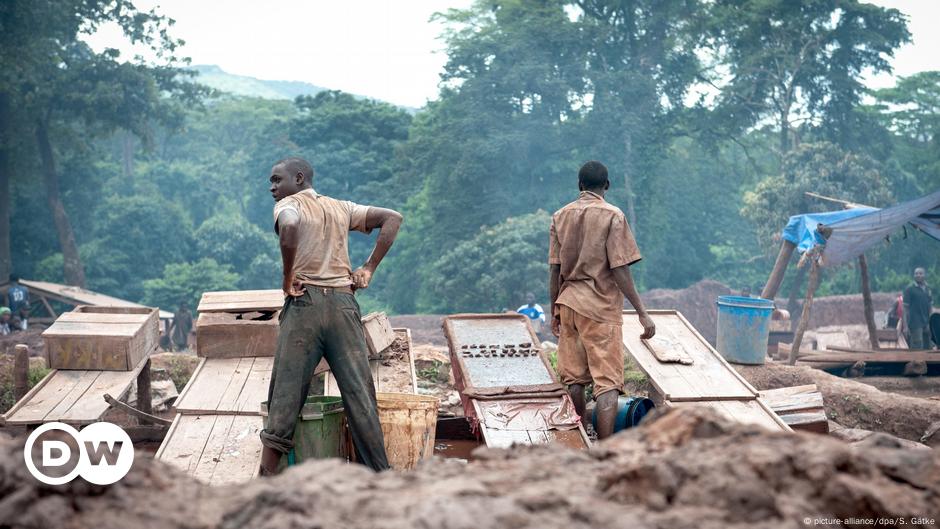 Des millions d'Africains dépendent des mines illégales